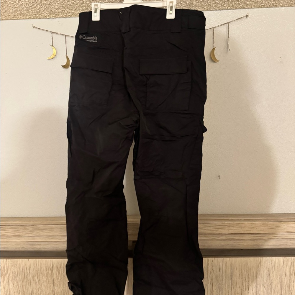 Columbia Black Men's Cargo Snow Pants - Picture 6 of 6